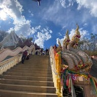 วัดป่าภูหายหลง
