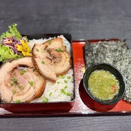 โรงเตี๊ยม โอเด้ง อุด้ง คัตสึ แกงกะหรี่ เมืองเลย