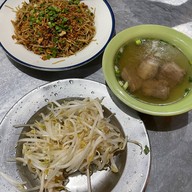 เมนูของร้าน โอวต้าวจี้เปี่ยน