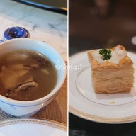 เมนูของร้าน STELLA PALACE 79th Fl. Baiyoke Sky Hotel