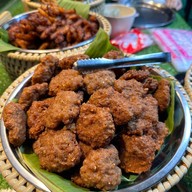 บรรยากาศ เปียว ข้าวเหนียวหมูทอด ใบตอง 7-ELEVEN ถ.ศรีนครินทร์  ศรีด่าน3 จุด2