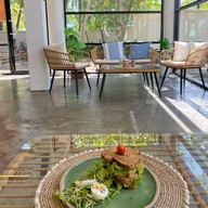 Walu Bowls Restaurant & Cafe Phuket