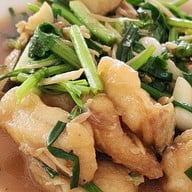 ยิ้ม ยิ้ม