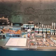 NOV x IRL COFFEE BAR โนฟ เอ็กซ์ ไอ อาร์ แอล คอฟฟี่ บาร์