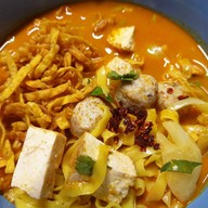 ร้านเจห้าแยกสายน้ำผึ้ง ร้อยเอ็ด