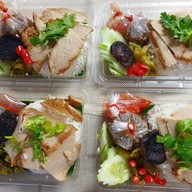 ร้านเจห้าแยกสายน้ำผึ้ง ร้อยเอ็ด