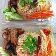 ร้านเจห้าแยกสายน้ำผึ้ง ร้อยเอ็ด