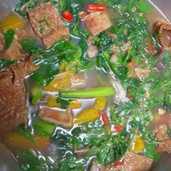 ร้านเจห้าแยกสายน้ำผึ้ง ร้อยเอ็ด