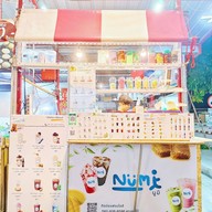 นมหมีปั่น กาแฟโบราณ มะพร้าวปั่นนมสด Numi(นูมิ) ตลาดนัดเพลินการ์เด้น บ่อวิน