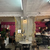 Trok Khrut Cafe