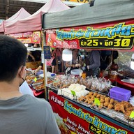ไก่ทอดเจ๊ภัทร บิ๊กซีเเวทคหะพระราม2ตลาดกรีนเวลท