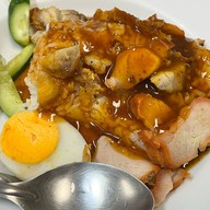 เมนูของร้าน เป็ดย่างเจ๊เกียงบางรัก