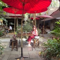 ขนมจีนเฮือนจ๊างงามเชียงใหม่ บ้านม่อนฝ้าย