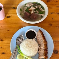 เมนูของร้าน เลือดหมูราชวงศ์