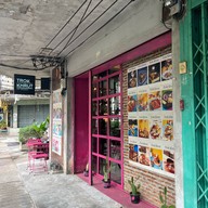 Trok Khrut Cafe