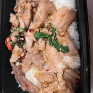 กะเพราเบ้อเร่อเบ้อร่า รามคำแหง 68