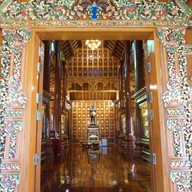 วัดพระธาตุผาเงา (วิหารหลวงพ่อผาเงา)