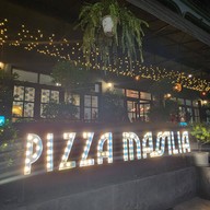 หน้าร้าน Pizza Massilia ร่วมฤดี