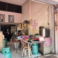 ราดหน้ายอดผักนายเคี้ยงเอ็มไพร์ พญาไท 3