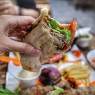 ALADEEN  RESTAURANT & CAFE