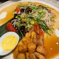 จัดจ้าน The Promenade