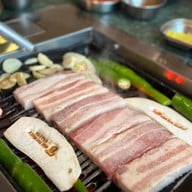 Nice Two Meat U Zpell @Future Park Rangsit