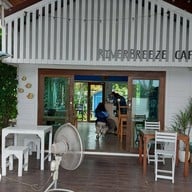 บรรยากาศ RiverBreeze Cafe