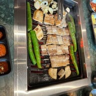 Nice Two Meat U Zpell @Future Park Rangsit