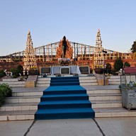 อนุสาวรีย์พระนางจามเทวี