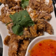 เมนูของร้าน NYE Caféstaurant โรงแรมอำแดง