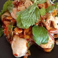 ร้านส้มตำ&ยำหน้าบ้าน