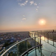 บรรยากาศ สกายวอล์ค แม่สาย วัดพระธาตุดอยเวา