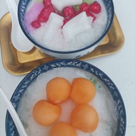Food or drink of Sweettime Vongvien 22