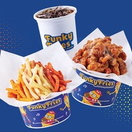 Funky Fries เมกะบางนา