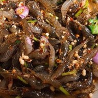 อีสานต้นคูน (ยำกุ้งเต้นรสเด็ด) เลยปั้ม ปตท 100 เมตรอยู่ซ้ายมือ