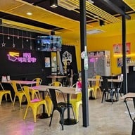 บรรยากาศ Cocobee Chimaek Lasalle ลาซาล