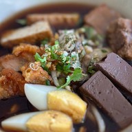 บ้านพี่ติ๊ก กาญจนบุรี