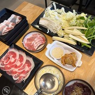 ชาบูชีส หน้าม.ศิลปากร