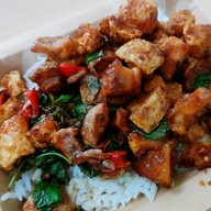 กะเพราลากไส้-สันติธรรม