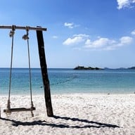 บรรยากาศ หาดลูกลม