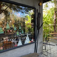 Yody Coffee & Family
