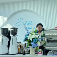 Sea The Sun cafe&Restaurant By.ซันก้ามปู -
