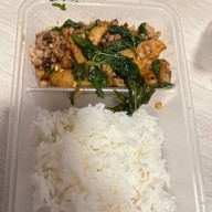 ก็เพราะกะเพรา ม.สัมมากร รามคำแหง110 (ม.สัมมากร)