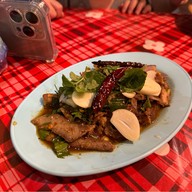 ลาภปาก (แยกไฟแดงตรอกจัทร์)