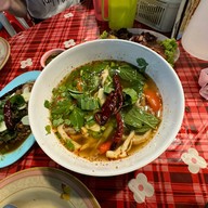 ลาภปาก (แยกไฟแดงตรอกจัทร์)