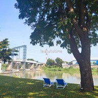 บรรยากาศ The white cafe at Banpong