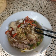 เมนูของร้าน บะหมี่แป๊ะสุน