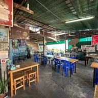 ข้าวแกงปักษ์ใต้ ครัวเมืองตรัง - ถนนสุริยาตร์