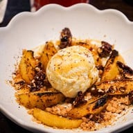 Quince - Eatery & Bar