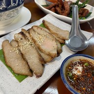 เฉียงเหนือ - ส้มตำ ไก่อบโอ่ง